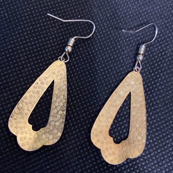 Vintage Cloisonné red dangling pierced earrings - Picture 3 of 5